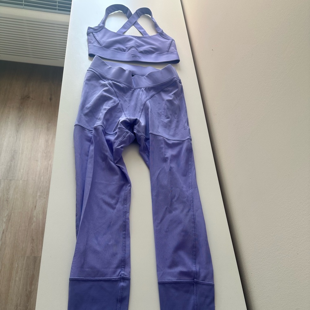 Reebok sports bra and leggings set